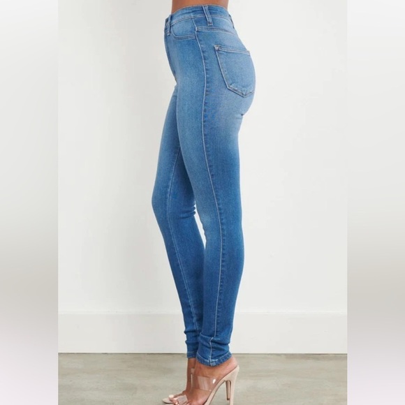 Vibrant M. I. U. Skinny Medium Stone Wash  Jeans  NWT Size 9/28W - Picture 6 of 15